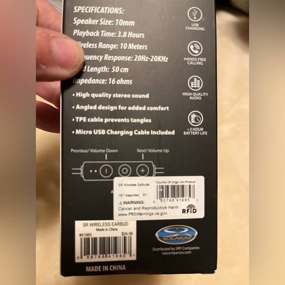 Bluetooth earbuds with microphone high quality USB charging cable included - Picture 5 of 9